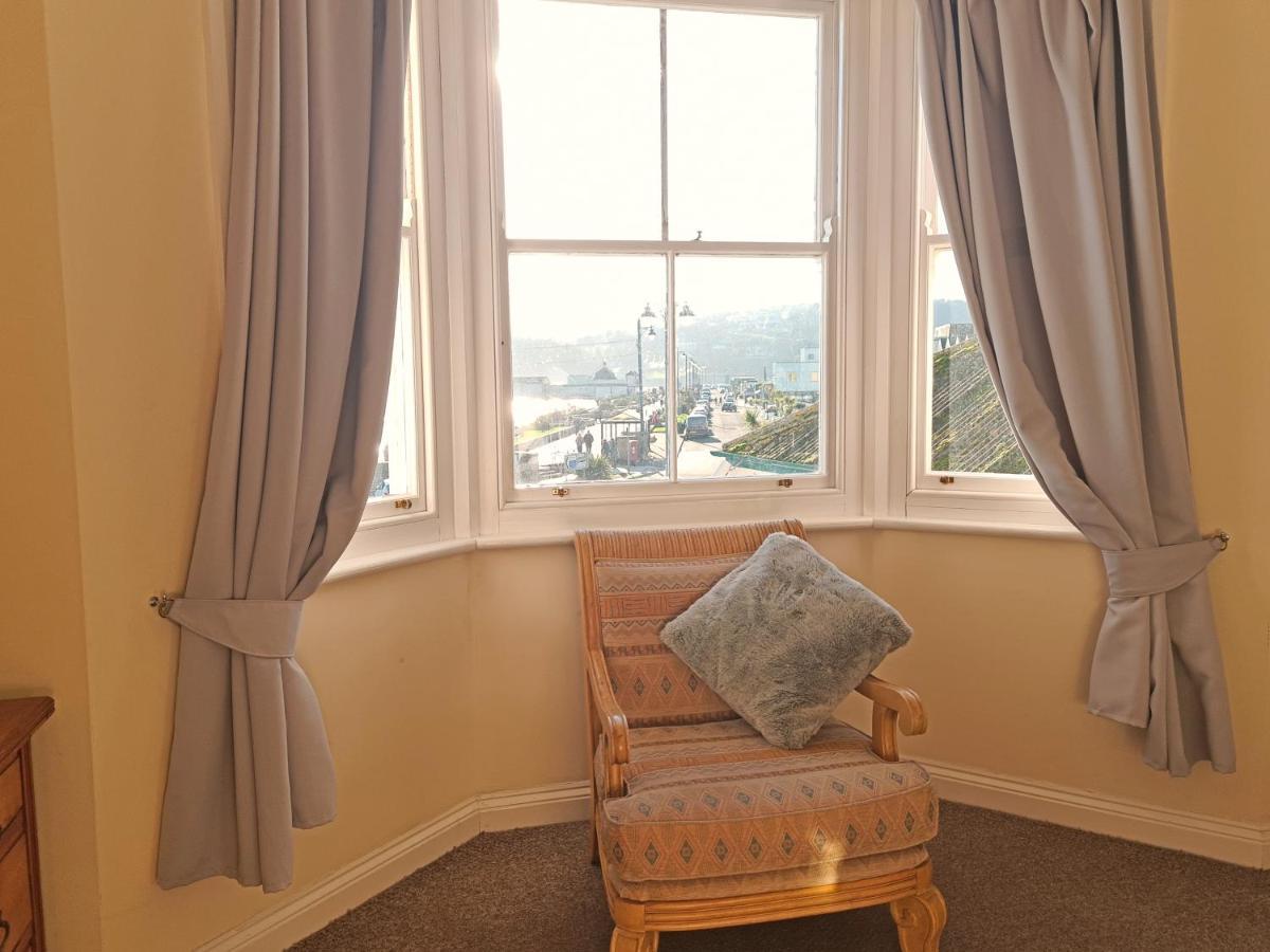 Flat 4, Den House Apartment Тинмут Екстериор снимка